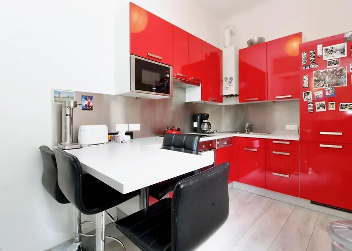 Bright Elegant Flat In Center Apartment